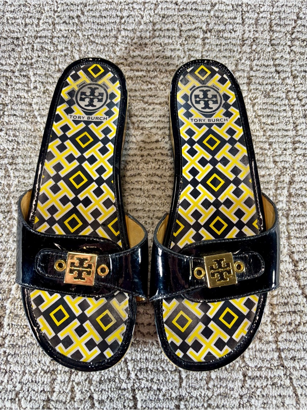 Tory Burch Women’s 10.5 Yellow-Black Patent Leather Dixon Wood Clogs